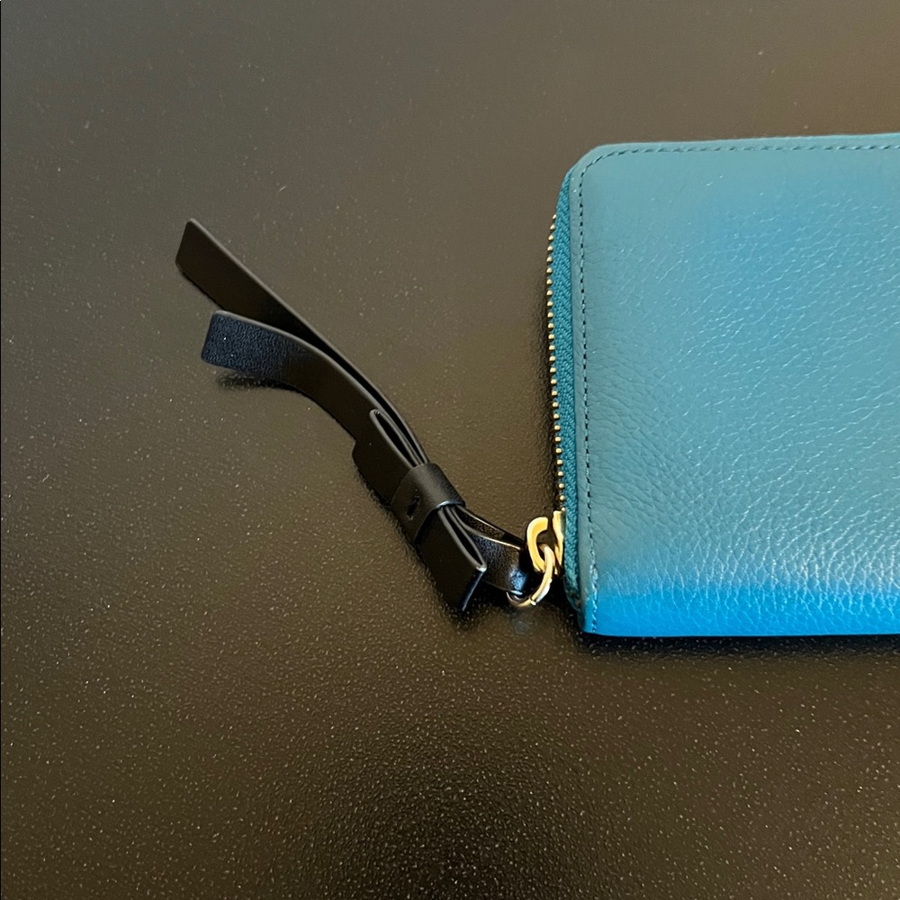 Kate Spade Teal Leather zip around Wallet - Picture 3 of 7